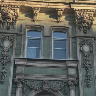 МИФИЧЕСКИЕ СУЩЕСТВА В АРХИТЕКТУРЕ ПЕТЕРБУРГА