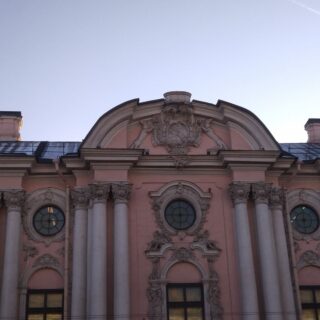 МАРШРУТЫ ПО ПЕТЕРБУРГУ И КОНТАКТЫ