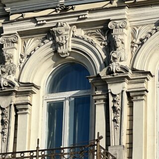 Особняк Александровской на наб. Кутузова, 28