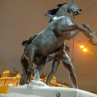 Кони Клодта на Аничковом мосту
