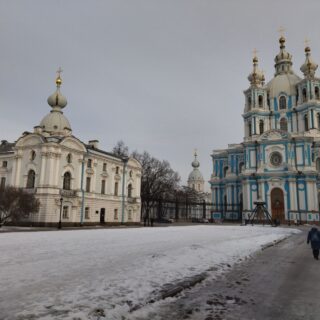 Смольный Собор и сад Смольного Собора