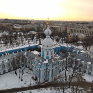 Смольный Собор и сад Смольного Собора